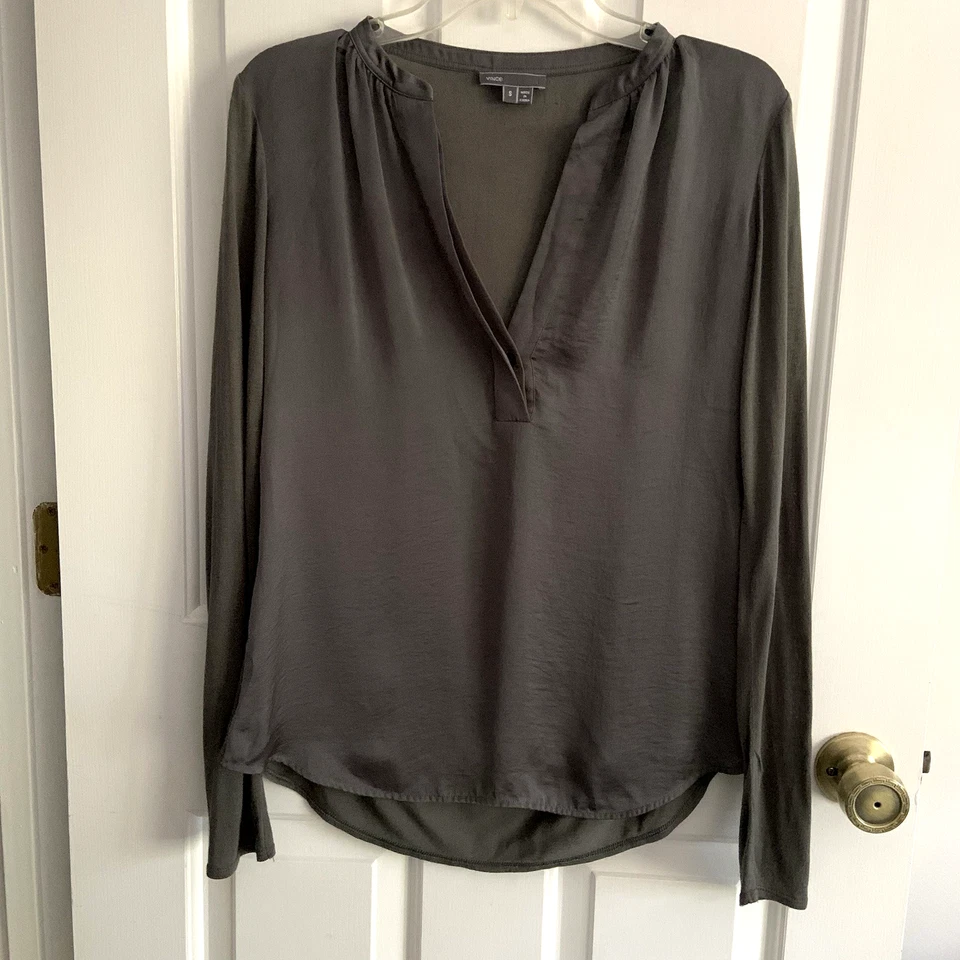VINCE Split-neck Long-sleeve Silk Satin Band Collar Blouse Dark Laurel Green S - Image 4 of 4