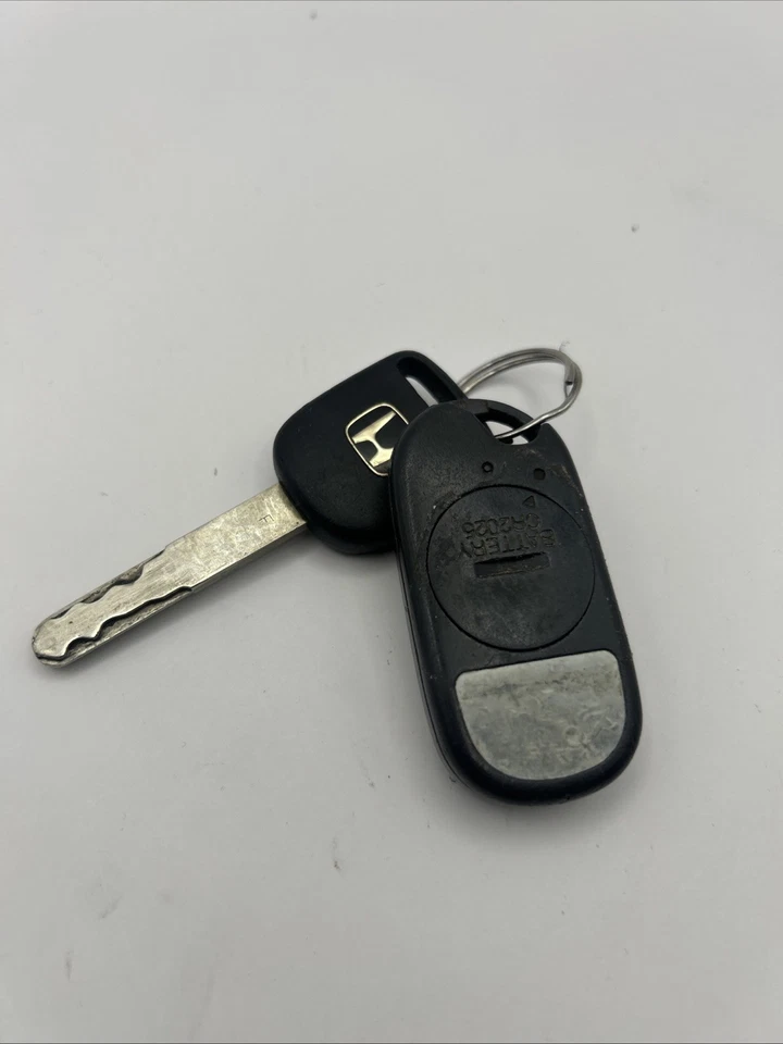 Keyless Remote Control Key Fob For Honda CRV 2003 - Image 2 of 2