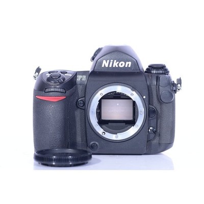 Nikon F6 Spiegelreflexkamera / SLR Body / Camera / AF Profikamera / SLR