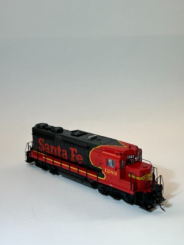 Broadway Ltd Paragon4 GP30 ATSF 1283 capó negro HO DCC/sonido | Condition: New