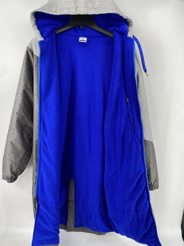 Speedo Parka Medium Gray Swim Team Jacket Long Warmup Coat Lined Hood Stadium - Image 3 of 4