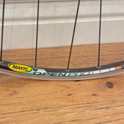 SHIMANO ULTEGRA WH-6700 tubdeless ホイール Shimano Ultegra WH-6700 Aluminum Tubeless Clinch | The Pro's