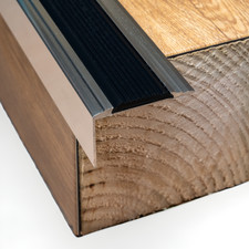 Aluminium Stair Nosing Edge V1 Anti Slip Pad Trim Step Nosing Silver or Grey