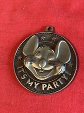 Crowd Awards It’s My Party! Chuck E Cheese Pendant 