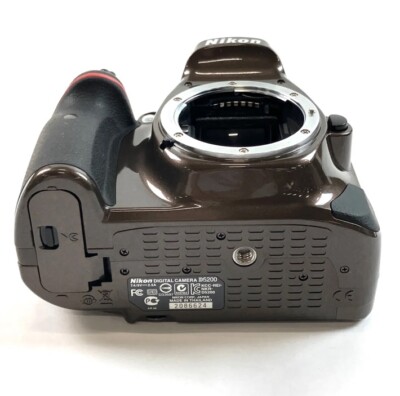 【希少カラー】Nikon D5200 ブラウン Nikon D5200 24.1MP Digital SLR Camera Brown Bronze | 3.0