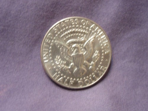 1986 D Kennedy Half Dollar from a BU Bank Roll. Nice Coin! Free S&H - Picture 4 of 4