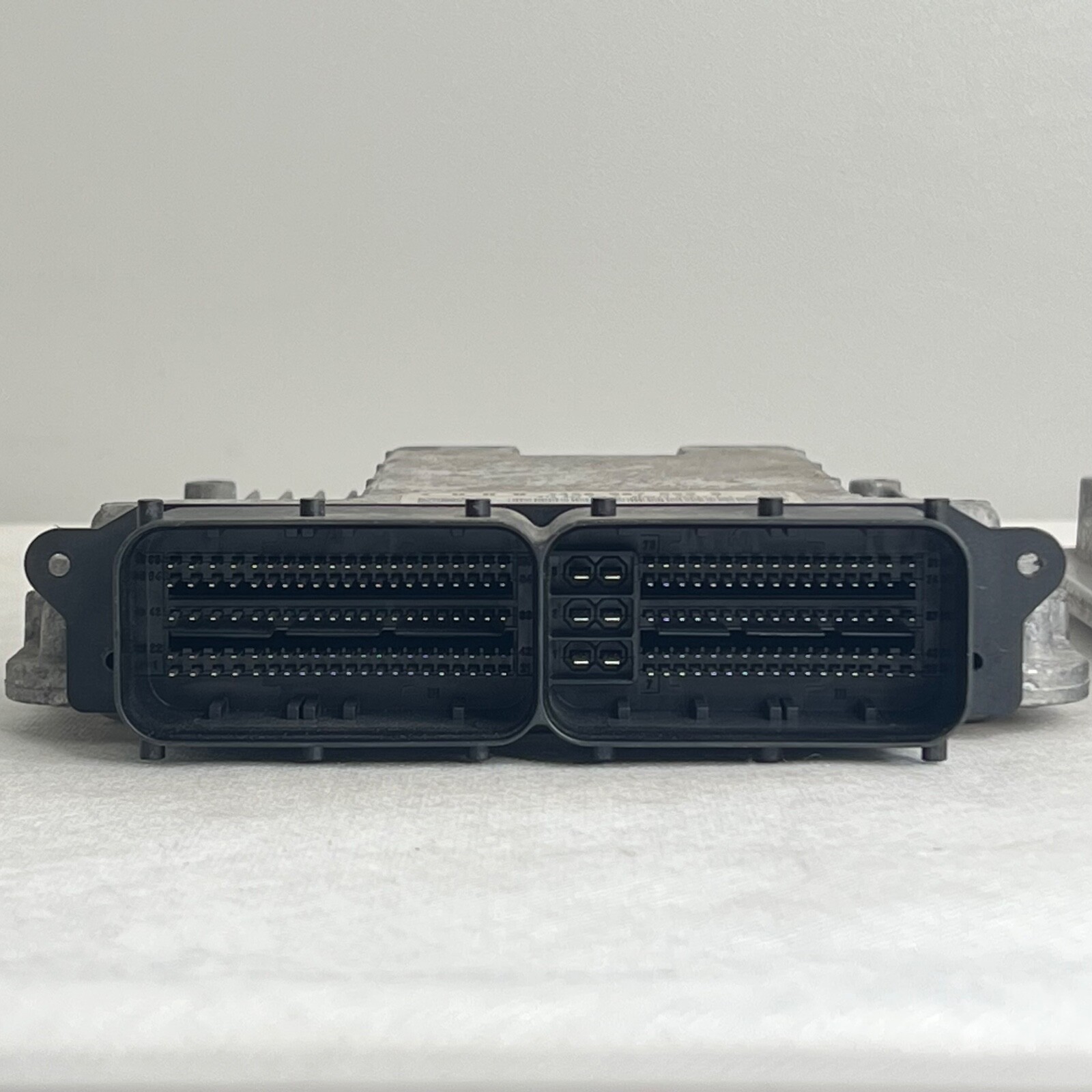2017-2022 AUDI R8 PLUS QUATTRO ECU ENGINE CONTROL MODULE PAIR 4S0 907 552 B OEM