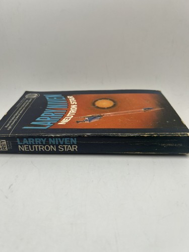 Neutron Star - Mass Market Paperback By Niven, Larry - GOOD - Picture 3 of 4