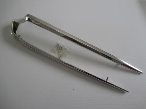 1960 Chev Front Guard Wrap Around Mouldings Impala 60 Chrome Fender Side Trim