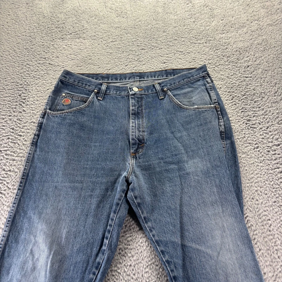 Vintage Twenty X Jeans Mens 38x32 Blue Medium Wash Cotton Straight Fit Denim - Image 2 of 4
