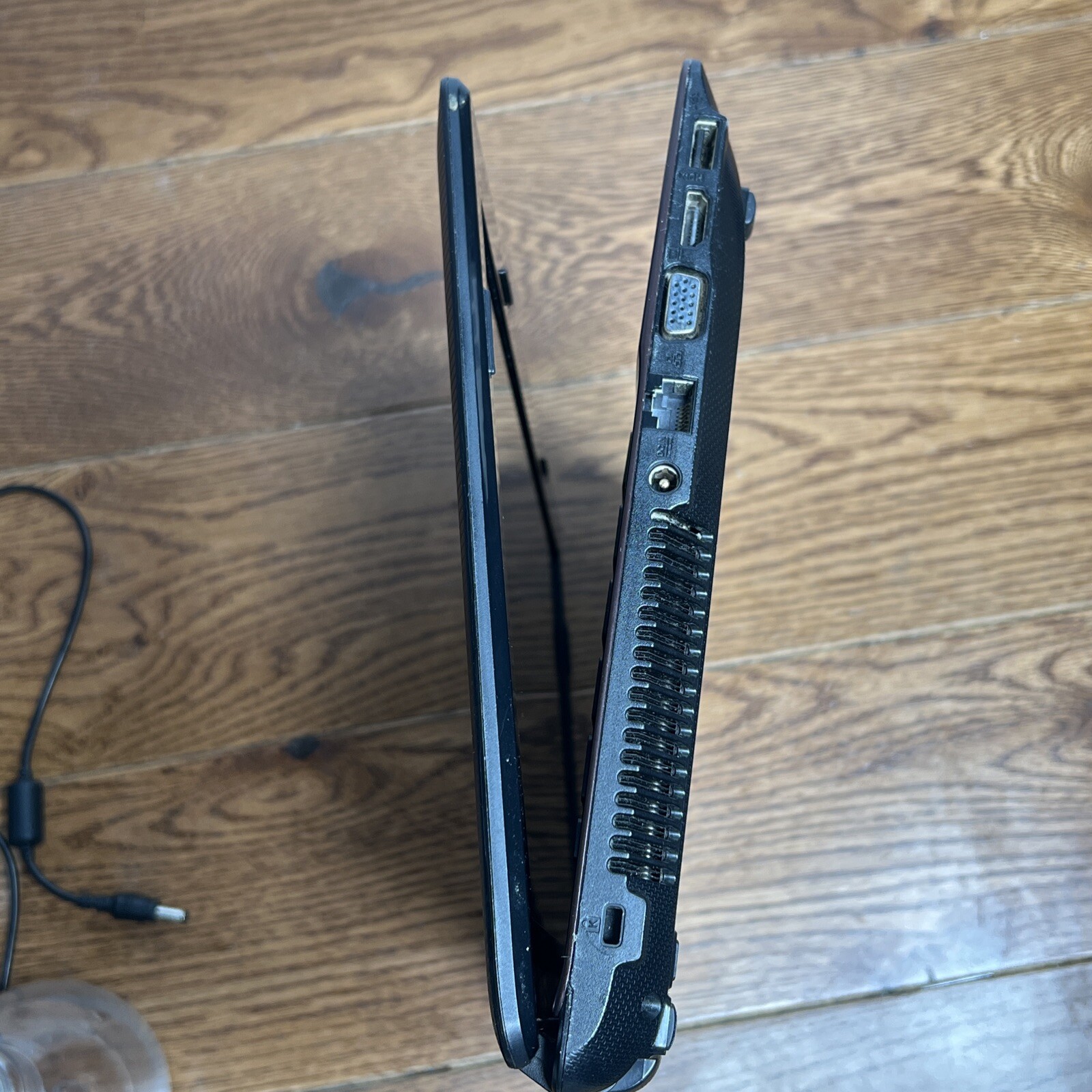ASUS K43s Laptop 14" I3-2310M@2.1GHz 6GB RAM 500GB HDD Faulty Battery No PSU - Picture 14 of 16