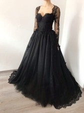 Black Gothic Wedding Dresses Lace Floral Long Sleeves Tulle A-line Bridal Gowns