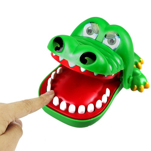 Large-Crocodile-Mouth-Dentist-Bite-Finger-Game-Fun-Playing-Toy-Kid-Children-TSCA
