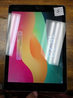 Apple iPad 6th Gen