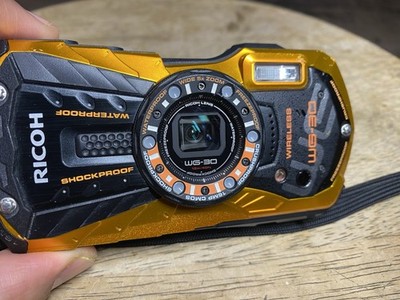 RICOH Waterproof Digital Camera WG-30 W Orange TESTED Works NO