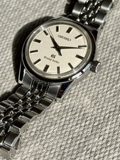 Grand Seiko SBGW005 - B&P, Cream Dial, Blued Second Hand, Beads of Rice Bracelet 7