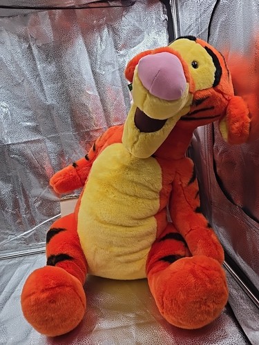 Disney Store Tigger Plüschtier riesig 34 Zoll Stofftier Winnie Puuh mit Etikett