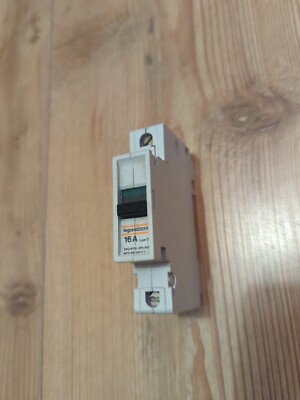 Tenby 262406 Legrand 16 Verstärker Typ 2 älterer Stil, getestet - schneller Versand 