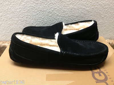 UGG ASCOT WIDE BLACK SUEDE SHEARLING LINED MOCCASIN SHOE US  display picture 1