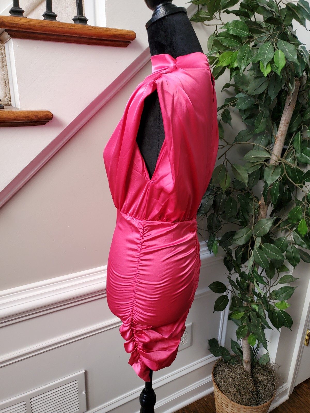 Pink Women's Solid Polyester Mock Neck Sleeveless… - image 6