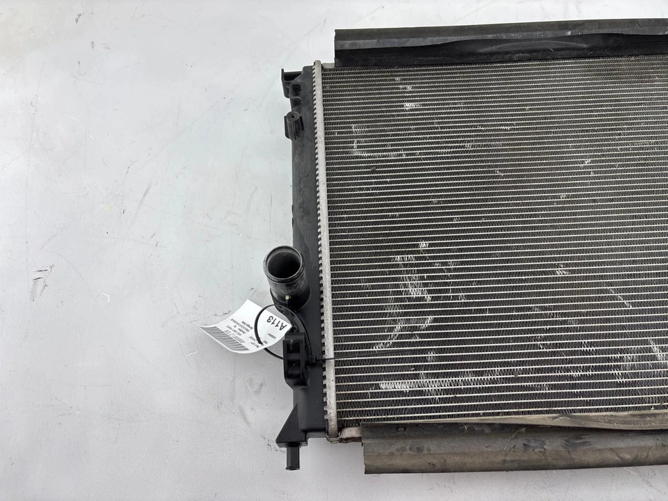 2005-2010 Chrysler 300 Aluminum Radiator OEM - Image 3 of 4