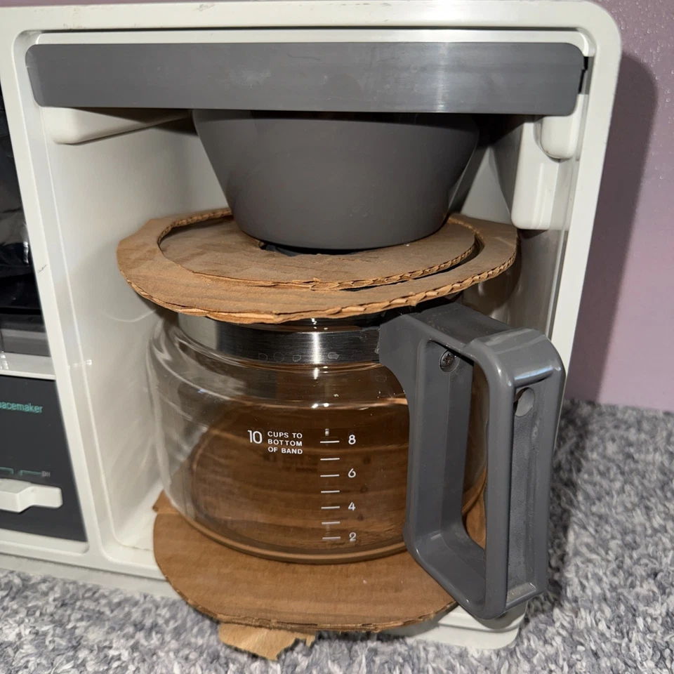 Vintage Black & Decker Spacemaker Drip Coffee Maker SDC1G Type 2 Tested Works - Image 3 of 4