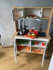 Cucina Gioco Ikea Duktig Per Bambini con molti accessori