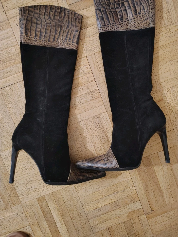 Real Suade Boots Size 6. Very Narrow Calf Circumference Of 13 Inches - Image 2 of 4