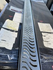 ACO 93861 Plain Edge Shower Channel Stainless Steel Body 27.55 Center Outlet New