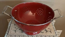 Cuisinart Red Enameled Colander/Strainer W/Handles and Round Footed Base