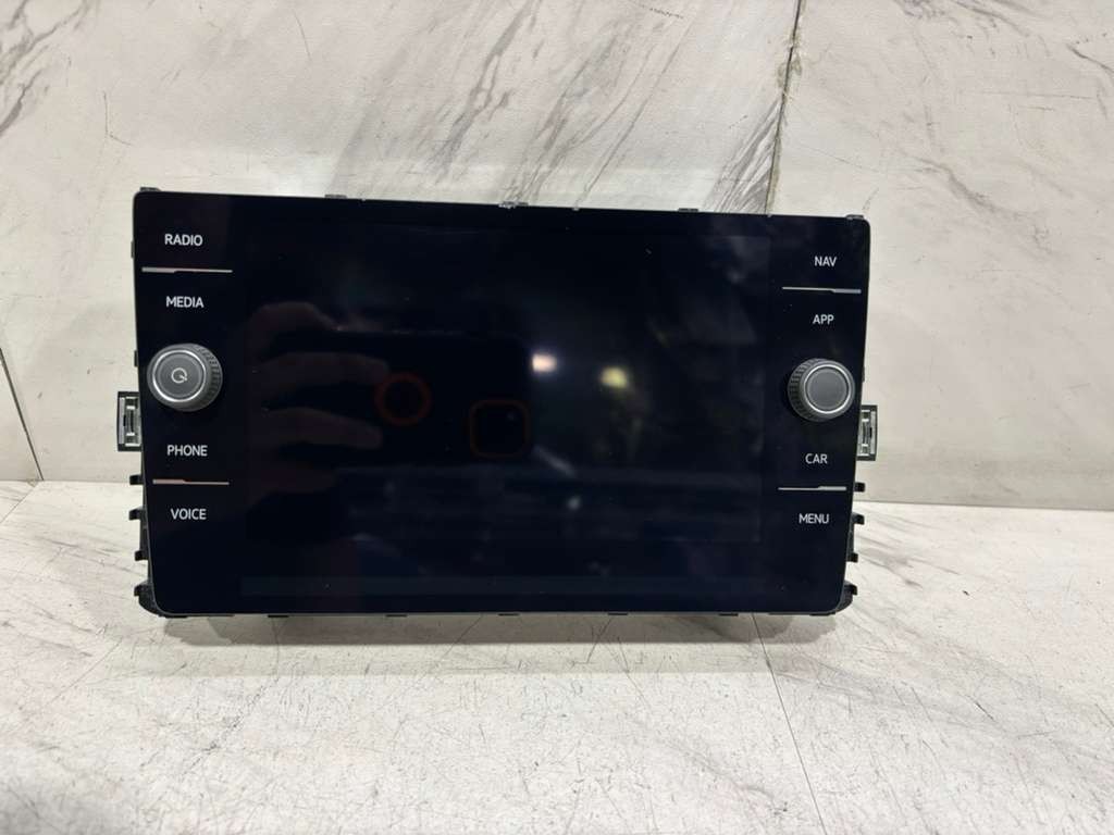 2018-2024 VOLKSWAGEN TIGUAN DISPLAY SCREEN OEM RADIO COTROL UNIT