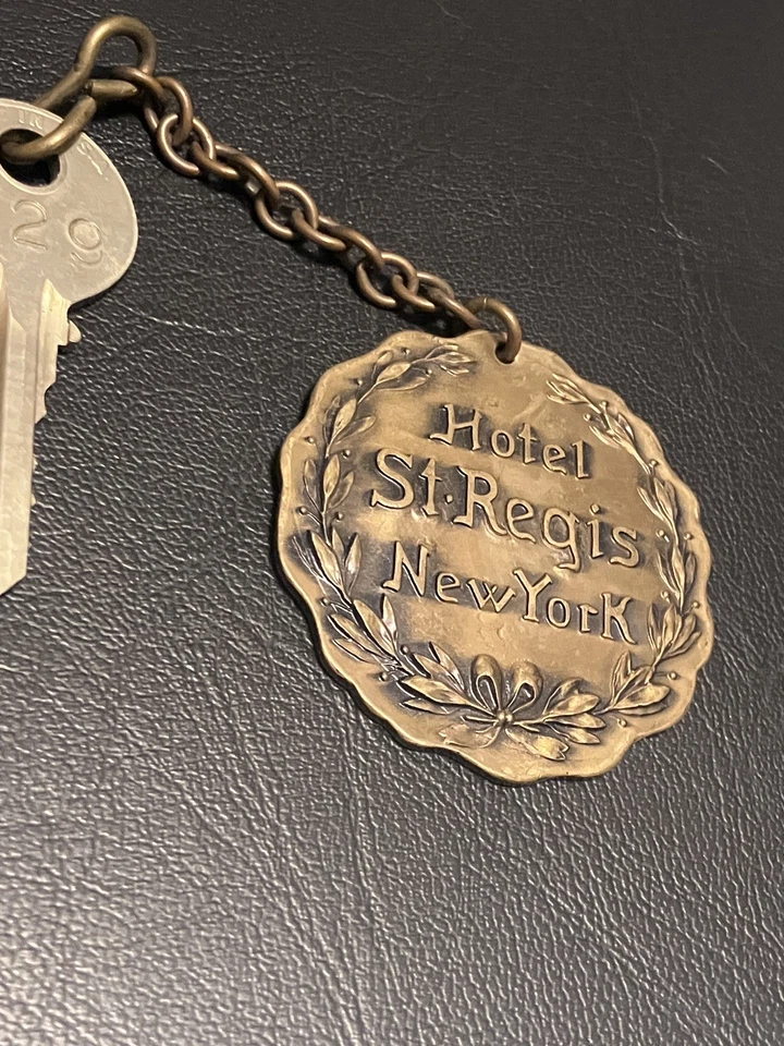 Брелок для ключей St Regis Hotel New York с ключом - Изображение 3 из 4