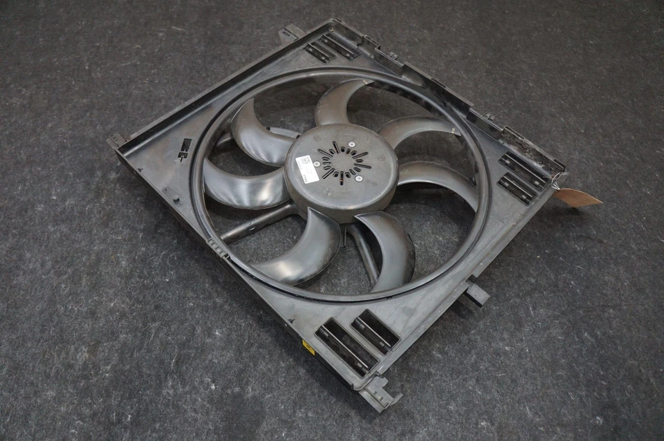 散热器 冷却风扇 电机 50549763 阿尔法罗密欧 Giulia Quadrifoglio 17-22 * 注 — 第 4/4 张图片
