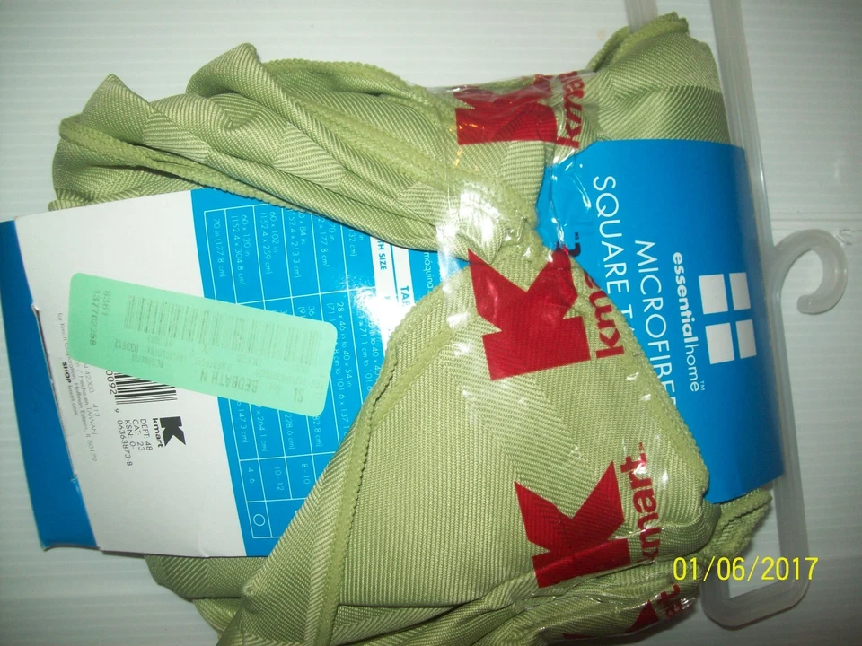 Essential Home Green Microfiber Square Tablecloth Westport-NEW Wipes Clean - Image 3 of 3