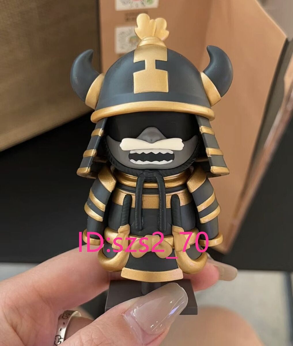 The Samurai Suit - POP MART The Conjuring Universe Mini The Samurai Suit - POP MART The Conjuring Universe Mini