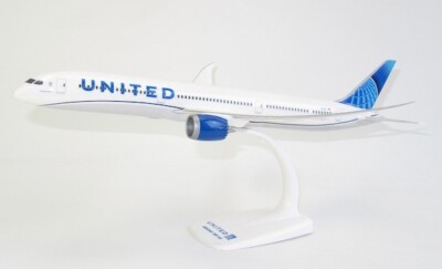 PPC 222147 1:200 Boeing 787-10 Dreamliner United N12010 Plastic Push-Fit