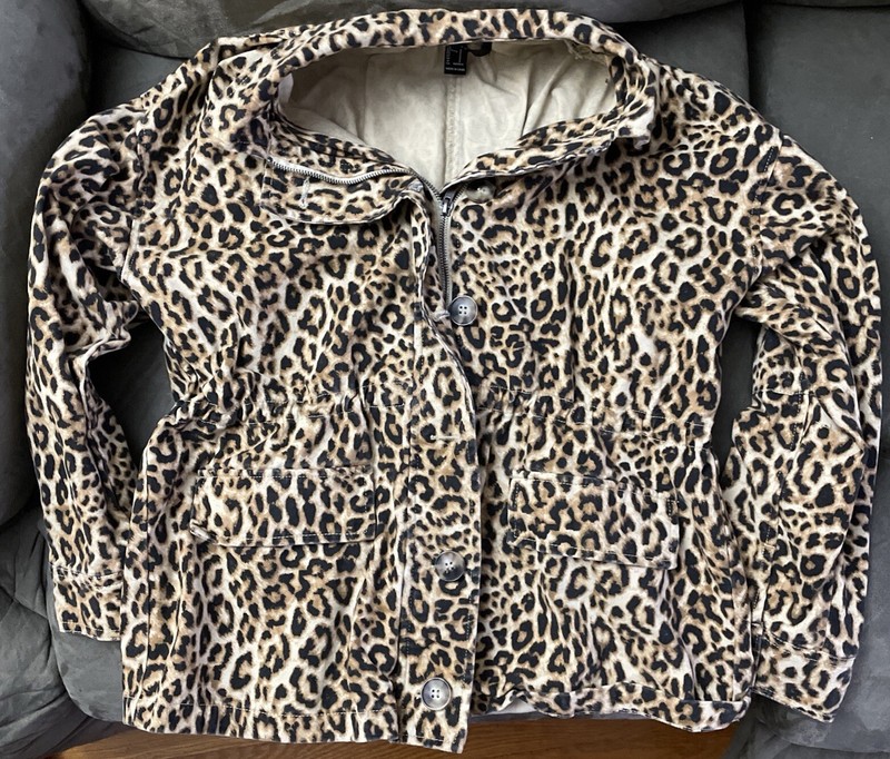 Forever 21 Leopard Print Jacket Zipper 2-7” Deep Pockets Cinching Feature 22”s2s