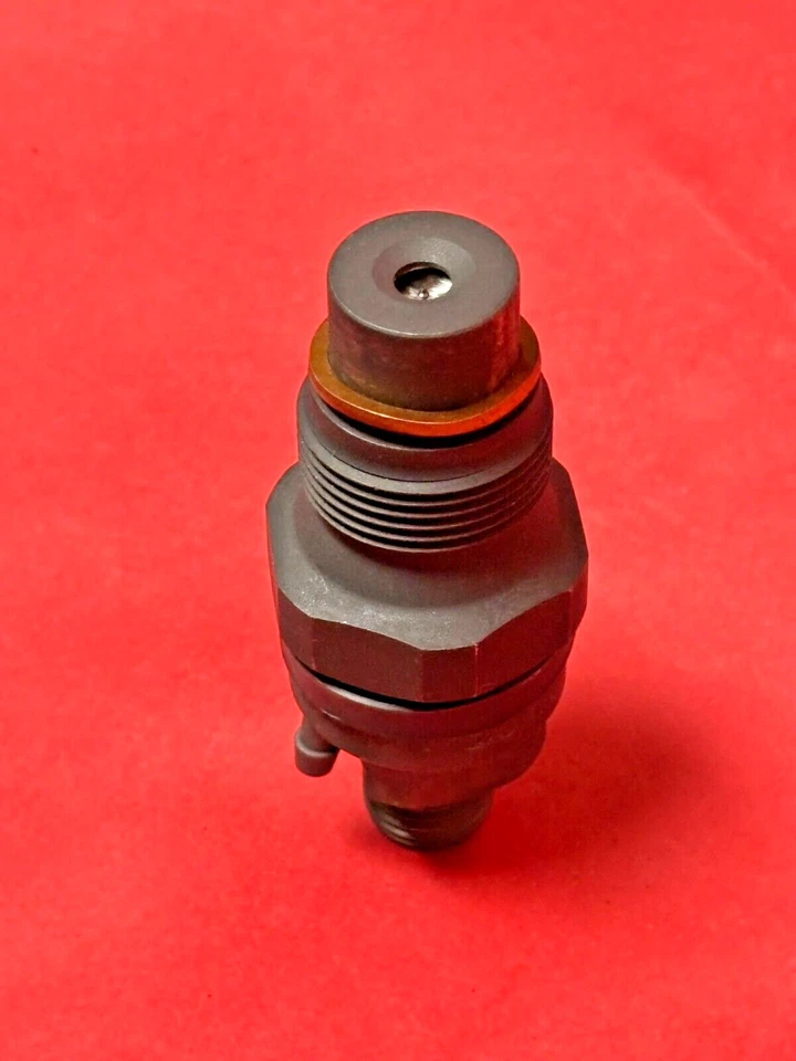 Diesel Fuel Injector FJ251 for Chevrolet GMC P3500.	Blazer C1500 C2500 - Image 3 of 3