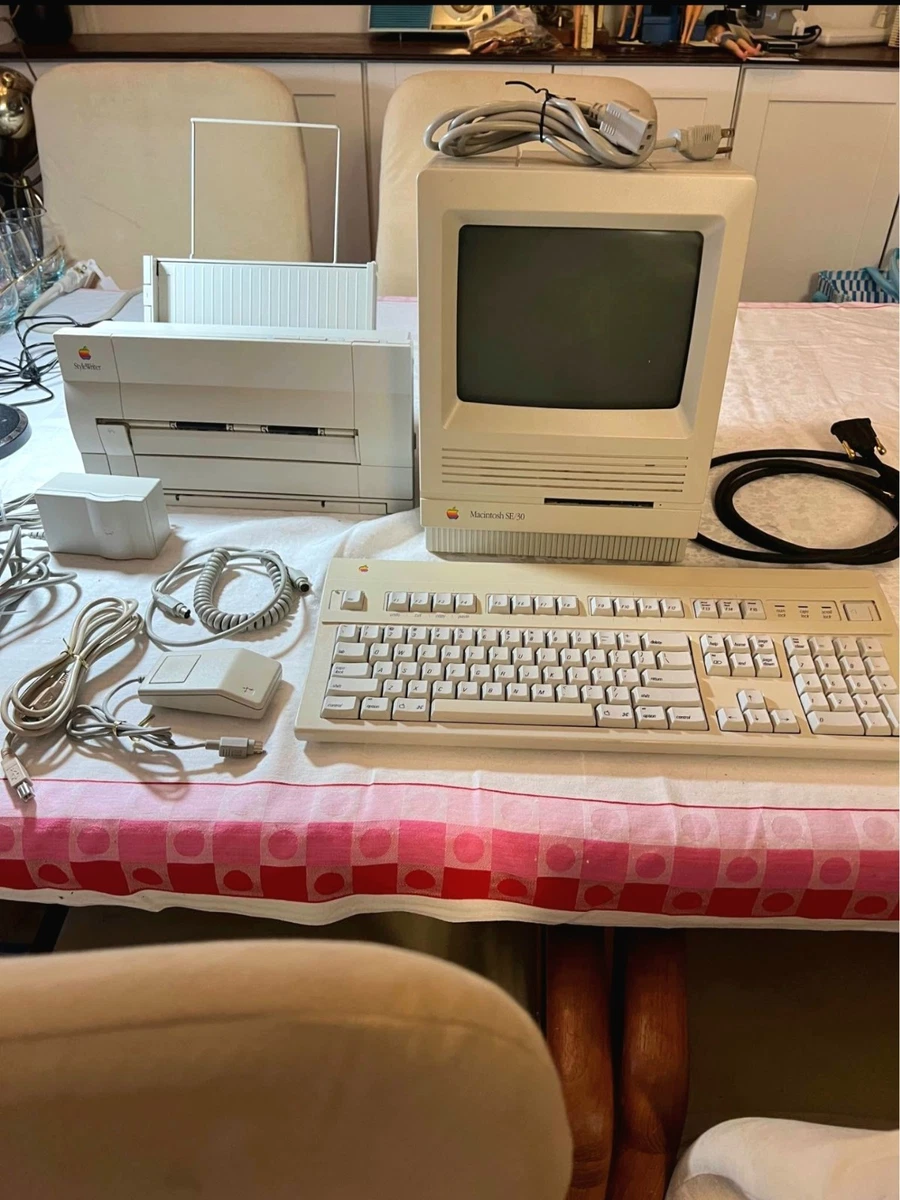 M8931 Apple アップル Macintosh SE/30 ジャンク品 Lot - VINTAGE APPLE MACINTOSH SE/30 COMPUTER.