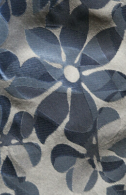 FENWICK SEIDENKRAWATTE MIT HIMMEL UND HELLHIMMELBLAUEN BLUMENKÖPFEN EINE HOCHZEITSIDEE KLASSIKER 