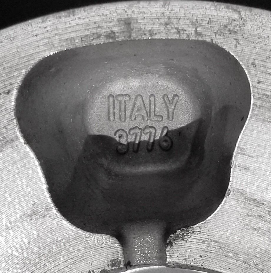 Perfect Factory Ferrari F8 488 Front Wheel Grigio Gray Genuine OEM 20 x 9 307422