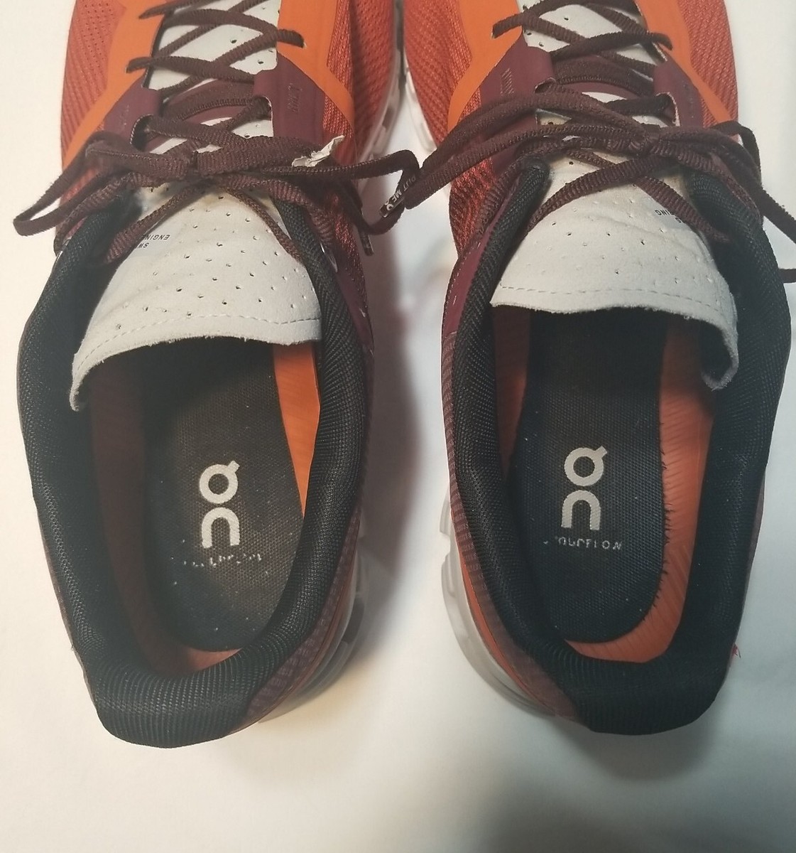 Chaussures De Sport On Running Cloud X Helion – Taille 42.5 (US 9) – Couleur Orange/vert – Occasion Excellent état