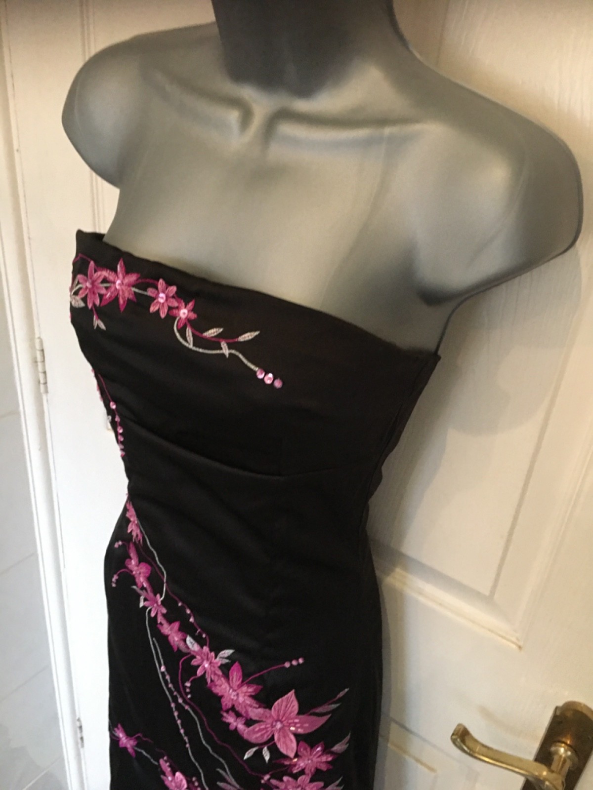 Stunning Jane Norman vintage Y2K black satin pink floral embellished dress 10(8) image 7
