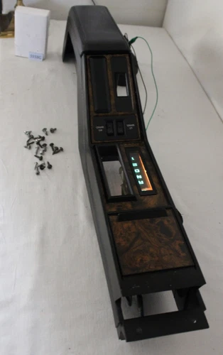 1987-1989 CHRYSLER LEBARON CENTER CONSOLE WITH CUBBY, ARM REST (AUTOMATIC)