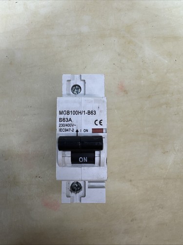 C300 G29.1 Permobil M300 M400 C500 C350 C400 Schalter Schutzschalter Sicherung MGB100H/1-B63 - Bild 9 von 12