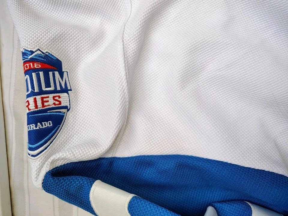 CAMISETA MATT DUCHENE COLORADO SERIE ESTADIO AVALANCHA TALLA 50 BLANCA Foto 3 de 4