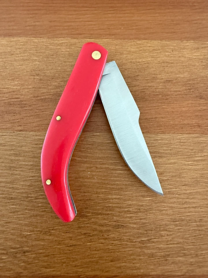 Navaja de Bolsillo Hoja de Acero Inoxidable 2.76" 440 Mango de Plástico Rojo Don Quijote Foto 3 de 4