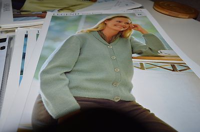 Sirdar Knitting Pattern 5674 DK Cardigan Legend 32-42''
