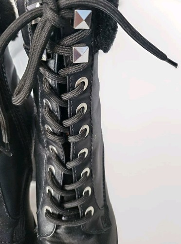 Guess Combat Lace Up Look Side Zipper Tetia High Heeled Party Boot Black Sz 7.5M - Picture 11 of 11