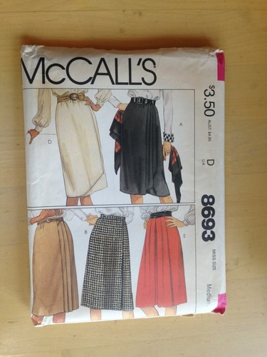 1980's M2 McCall's Sewing Pattern, Uncut, Choose Your Style - Picture 40 of 43